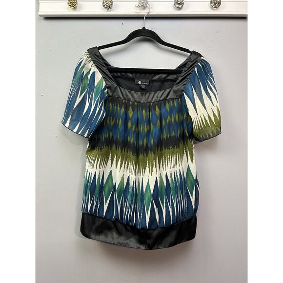 AB Studio Shirt Womens Large Ikat Print Short Sleeve Satin Trim Top - Picture 1 of 10